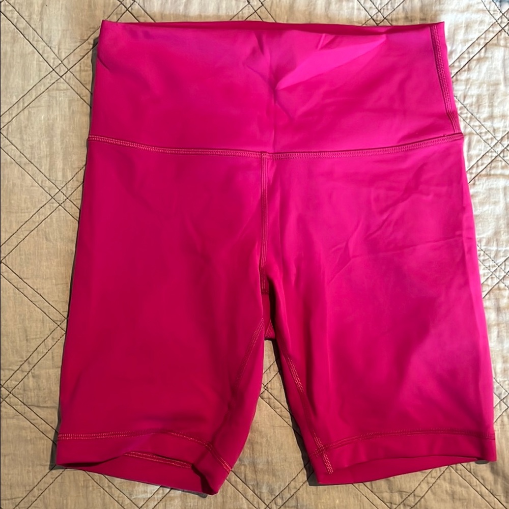 Lululemon 8in. inseam Wunder Train Shorts Ripened Raspberry sz 8